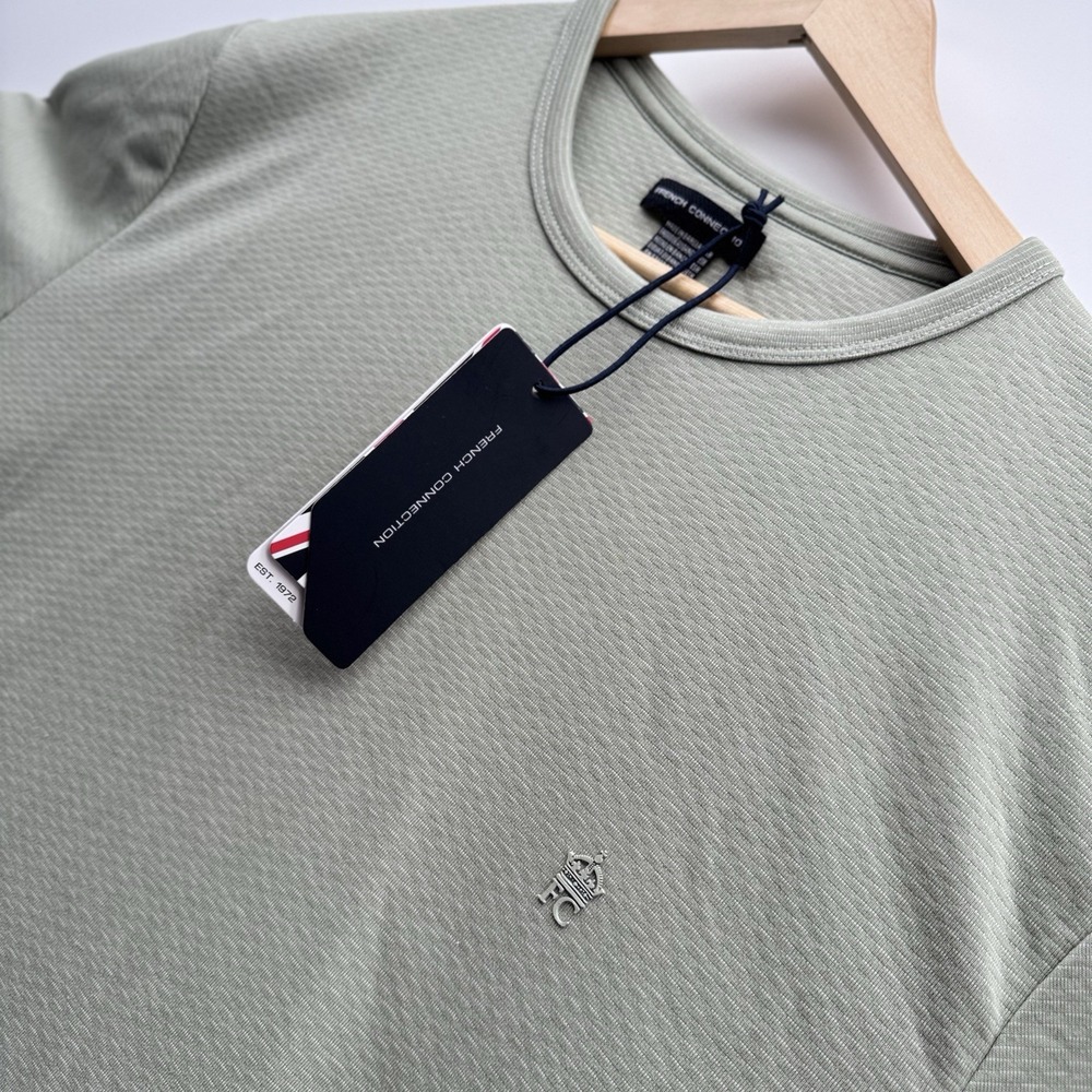 French Connection Mens Textured T Shirt Sage Sz XL‎ Crew Neck Embroidered Tonal